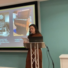 Ruth Slatter (The Open University) delivering her presentation, "Embodied Experiences in London’s Wesleyan Methodist Chapels, 1851-1932"; EMKP Digital Curator Paula Granados Garcia providing digital support. (Photo: Orly Orbach)
