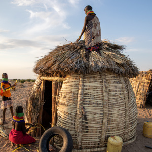 Women making a house, southern Turkana, 2021 (Photo: Samuel Derbyshire)