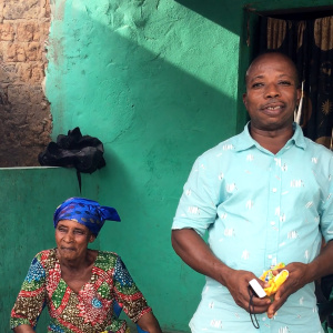 Enoch Mensah (right) translates during an interview with Banda Queen Mother Lɛlɛɛ  Akosua Kepefu (left), Banda-Ahenkro, 2019. (Photo:Ann B. Stahl)