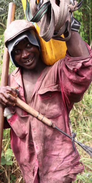 Obregoro (a palm wine tapper) at Mosoga, Nigeria. (Photo: Akpobome Diffre-Odiete)