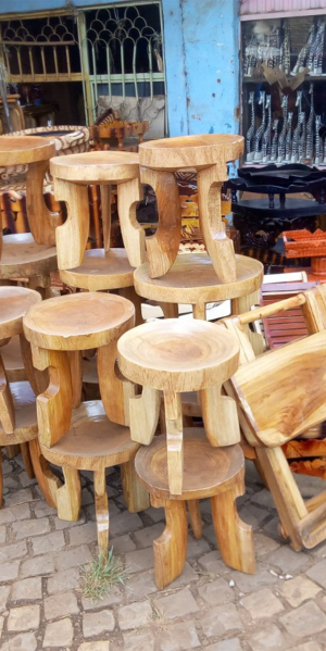 The tripod stools in the market (Photo: Jira Choroke)
