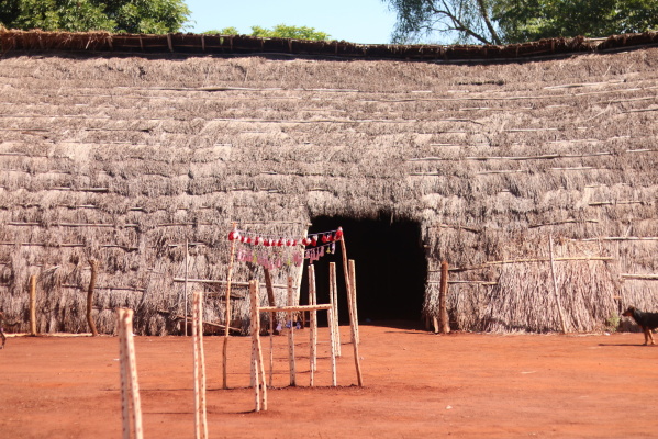 Guarani and Kaiowá Ceremonial House in Guyra Kambi'y (Photo: Jaqueline Gonçalvez Porto)
