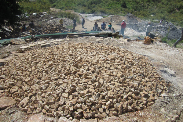 The dome of the kiln covered with limestone. Photo: ChWB