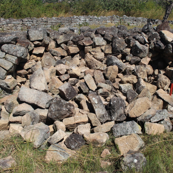 Collapsed Dry Stone Built Wall (Photo: Sagiya, 2019)