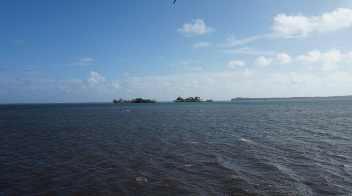 Artificial islands (Tauba) viewed from the Malaitan mainland Credit: Geoffrey and Stephanie Hobbis