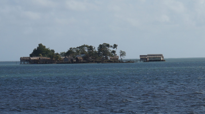 Tauba, artificial island. Credit: Geoffrey and Stephanie Hobbis