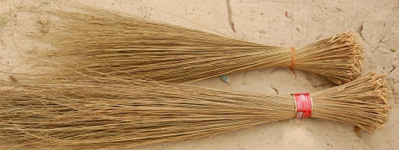 Urhobo Brooms (Photo: Julius Ivwoba Arerierian)