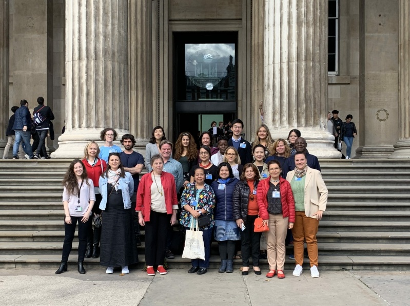 The 2022 EMKP Grantees together with the EMKP Team in front of the British Museum (Photo: Adriana Boloc)